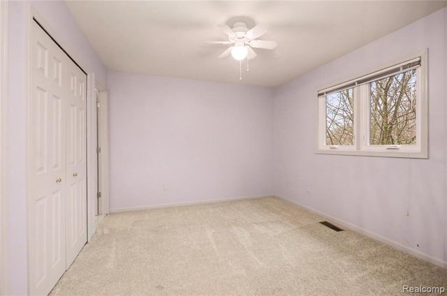 4179 Saint Andrews Street, Howell, MI 48843