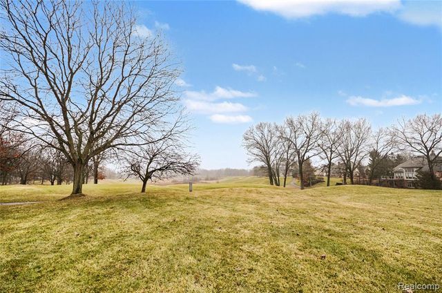 4179 Saint Andrews Street, Howell, MI 48843