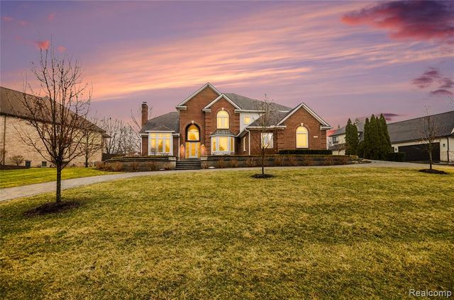 4179 Saint Andrews Street, Howell, MI 48843