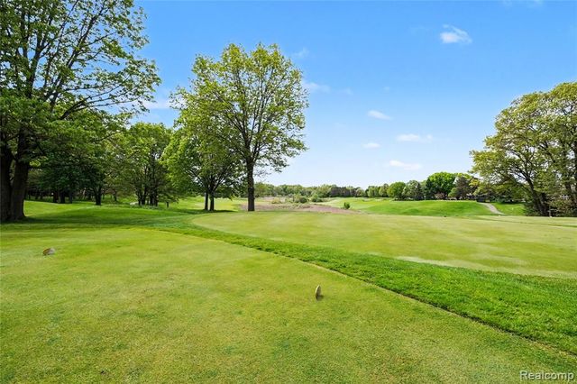 4179 Saint Andrews Street, Howell, MI 48843