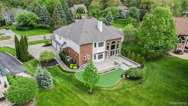 4179 Saint Andrews Street, Howell, MI 48843