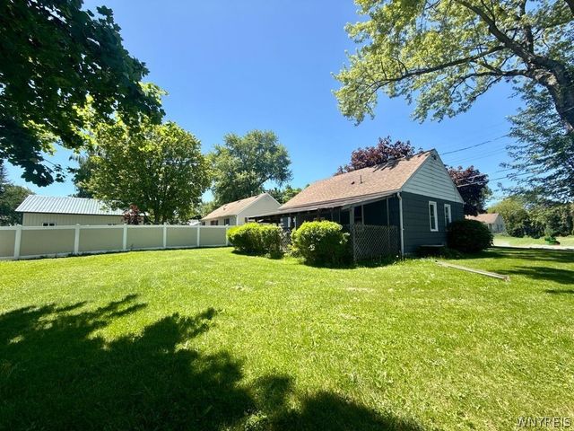 2617 Howard Avenue, Newfane, NY 14108