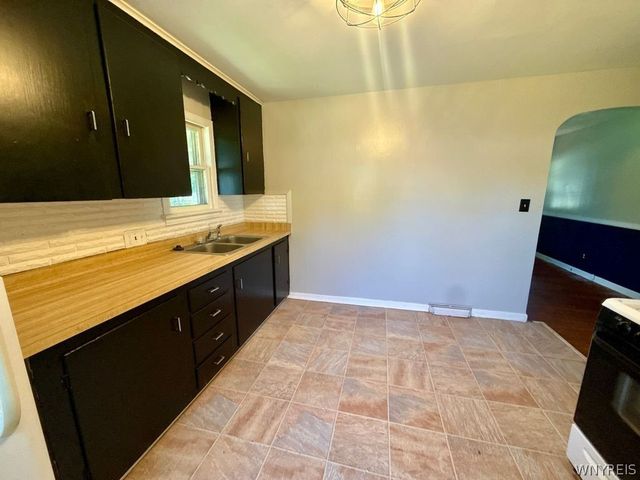 2617 Howard Avenue, Newfane, NY 14108