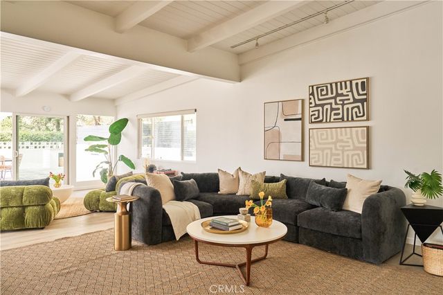 3534 Stonehill, Sherman Oaks, CA 91423