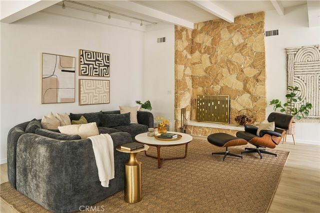 3534 Stonehill, Sherman Oaks, CA 91423