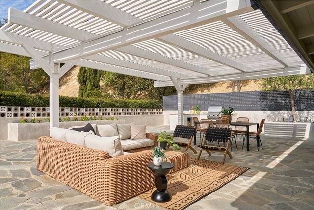 3534 Stonehill, Sherman Oaks, CA 91423