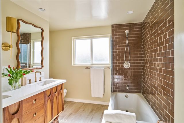 3534 Stonehill, Sherman Oaks, CA 91423