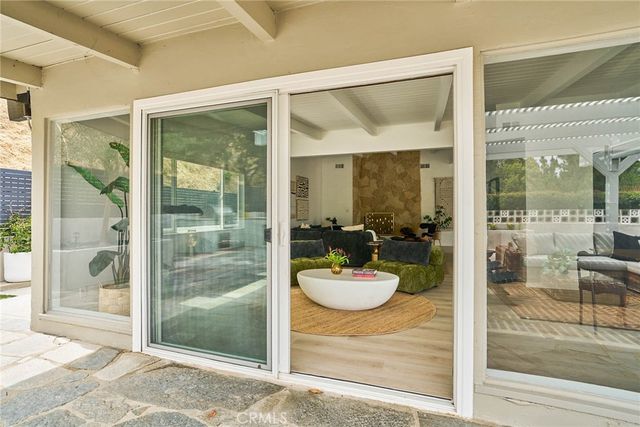 3534 Stonehill, Sherman Oaks, CA 91423