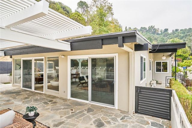 3534 Stonehill, Sherman Oaks, CA 91423
