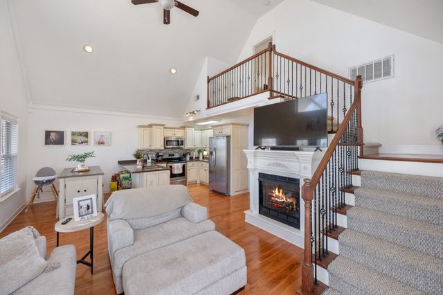 222 Fairway Villa Ln, Decaturville, TN 38329