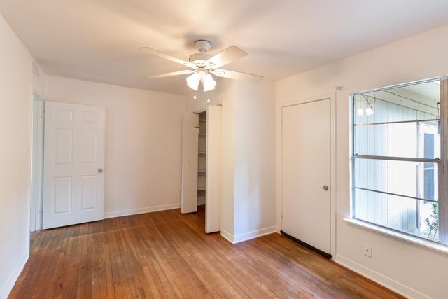 2305 Westforest DR A, Austin, TX 78704