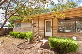 2305 Westforest DR A, Austin, TX 78704