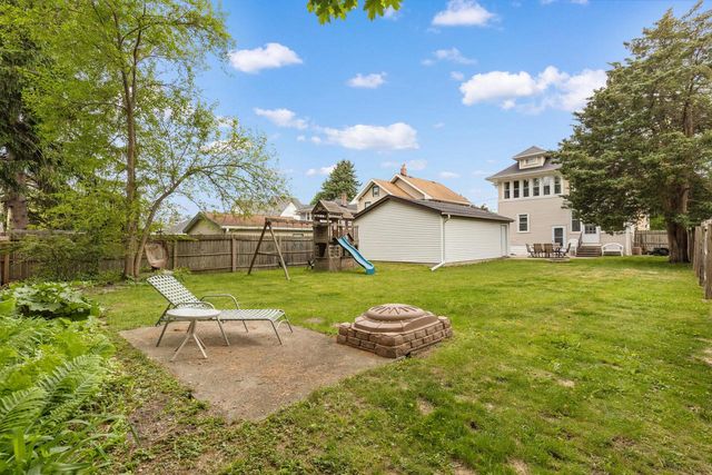735 Beechwood AVENUE, Waukesha, WI 53186