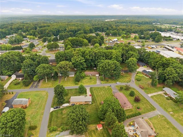 306 Spring Street, King, NC 27021
