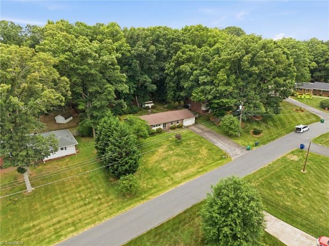 306 Spring Street, King, NC 27021