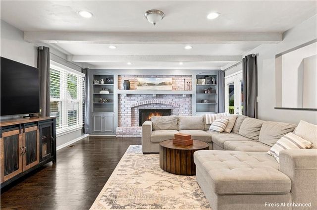 12021 W 100TH Street, Lenexa, KS 66215