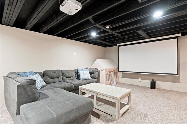 12021 W 100TH Street, Lenexa, KS 66215