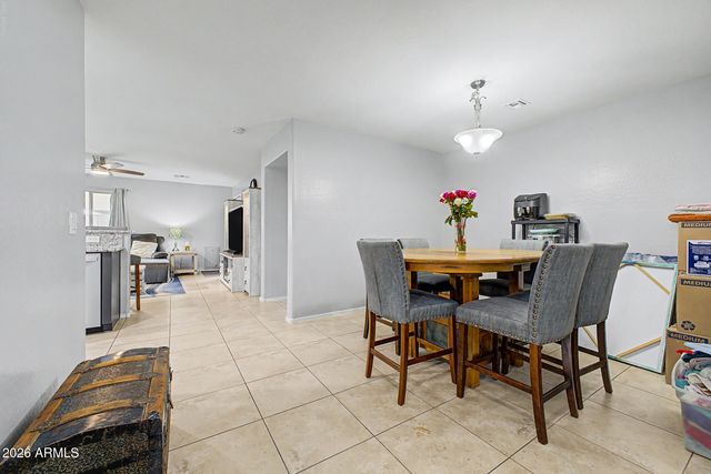 2565 E SOUTHERN Avenue 74, Mesa, AZ 85204