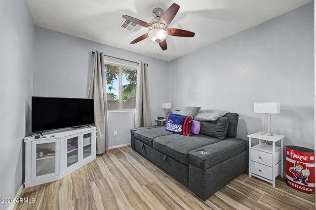 2565 E SOUTHERN Avenue 74, Mesa, AZ 85204