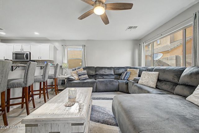 2565 E SOUTHERN Avenue 74, Mesa, AZ 85204