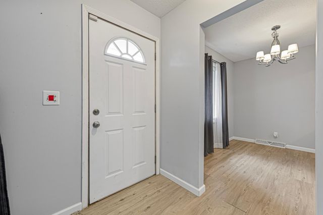 819 Morgan Avenue N, Minneapolis, MN 55411