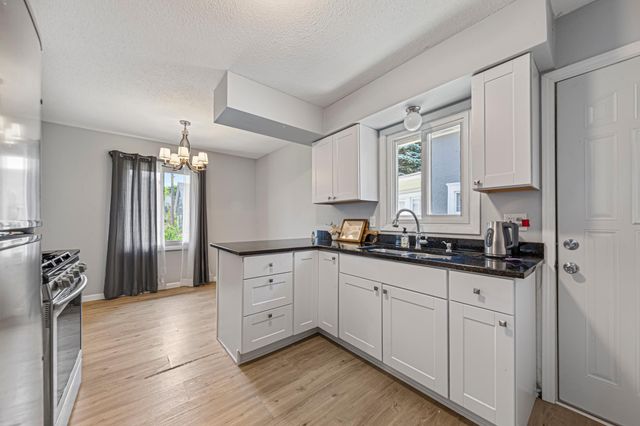 819 Morgan Avenue N, Minneapolis, MN 55411