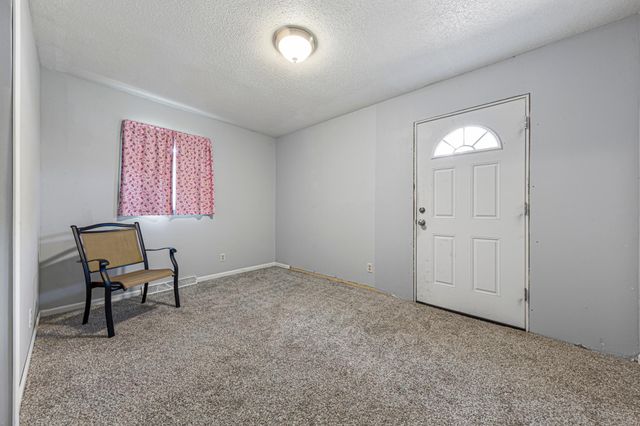 819 Morgan Avenue N, Minneapolis, MN 55411