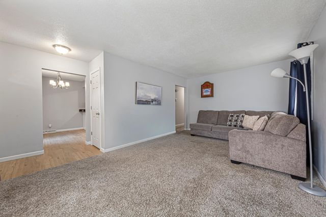 819 Morgan Avenue N, Minneapolis, MN 55411