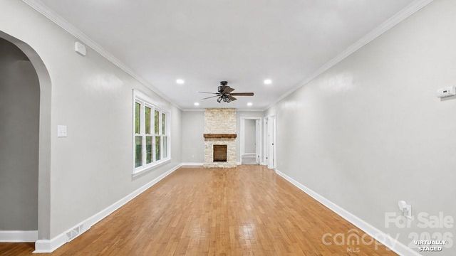 608 W 4th Avenue, Gastonia, NC 28052