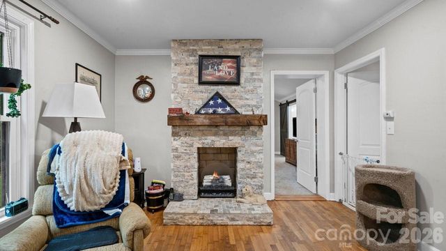 608 W 4th Avenue, Gastonia, NC 28052