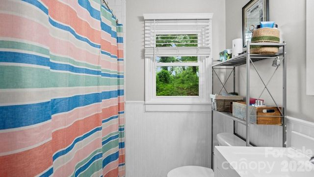608 W 4th Avenue, Gastonia, NC 28052