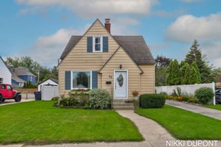 62 W 22nd Street, Holland, MI 49423