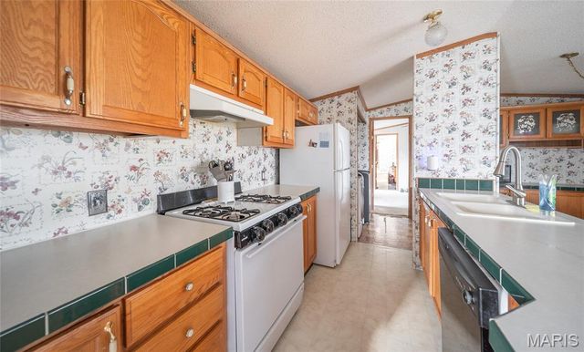 3877 E Highway 32, Salem, MO 65560