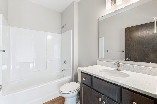 2877 Spring Rose Circle 305, Coralville, IA 52241