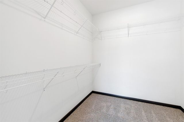 2877 Spring Rose Circle 305, Coralville, IA 52241