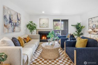 170 Newport Way NW #D35, Issaquah, WA 98027