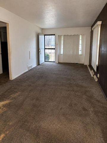 14717 Turlington Avenue, Harvey, IL 60426