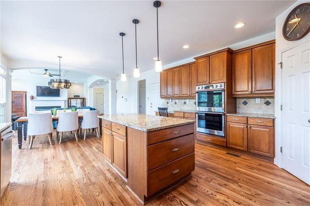 2612 Lakefield Court, Marietta, GA 30064