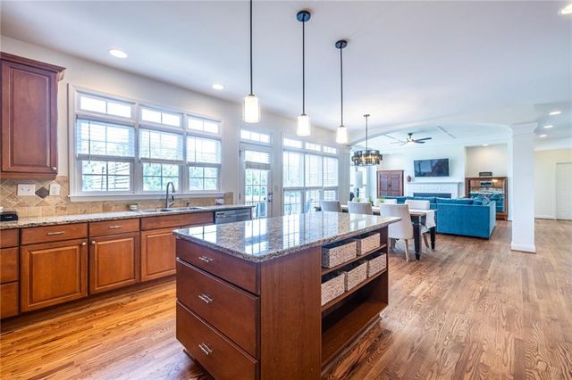 2612 Lakefield Court, Marietta, GA 30064