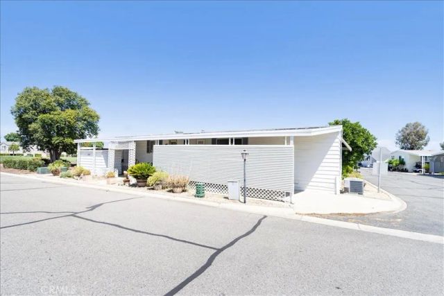 5001 W Florida 512, Hemet, CA 92545