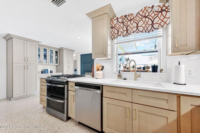 898 Kings Post Road, Rockledge, FL 32955