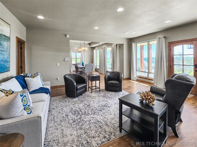 29498 S Timberline Drive, Park Hill, OK 74451