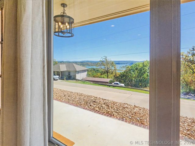 29498 S Timberline Drive, Park Hill, OK 74451