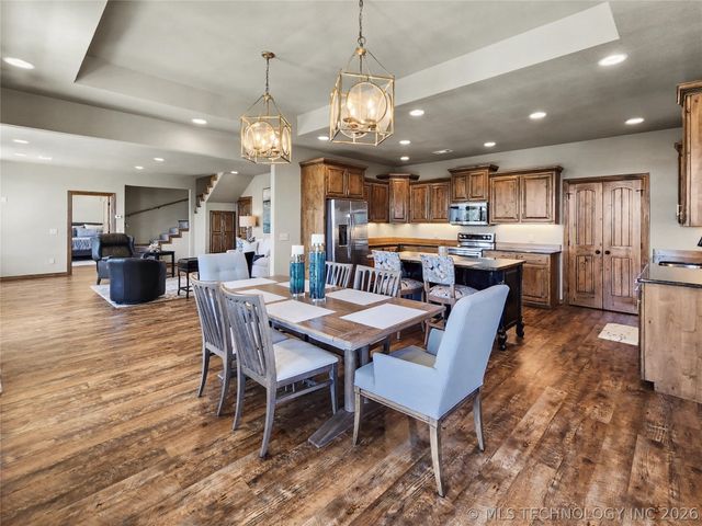 29498 S Timberline Drive, Park Hill, OK 74451