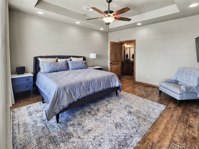 29498 S Timberline Drive, Park Hill, OK 74451