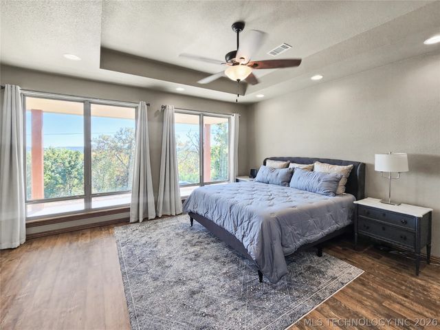 29498 S Timberline Drive, Park Hill, OK 74451