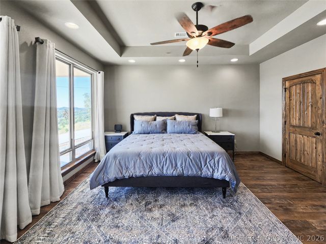 29498 S Timberline Drive, Park Hill, OK 74451