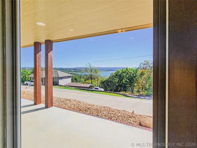 29498 S Timberline Drive, Park Hill, OK 74451