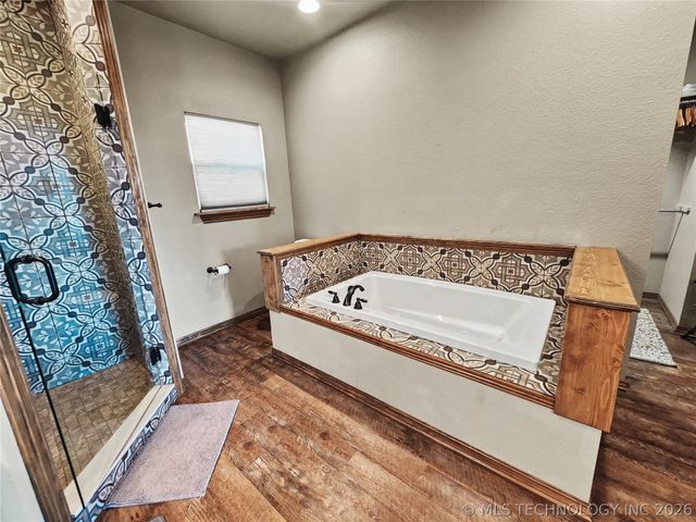 29498 S Timberline Drive, Park Hill, OK 74451