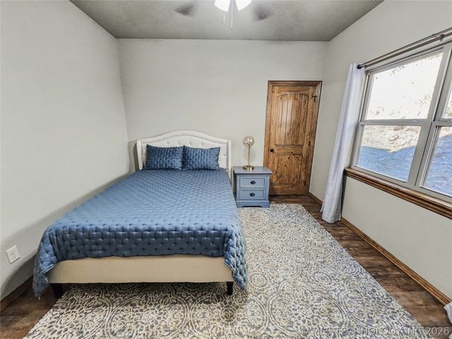 29498 S Timberline Drive, Park Hill, OK 74451